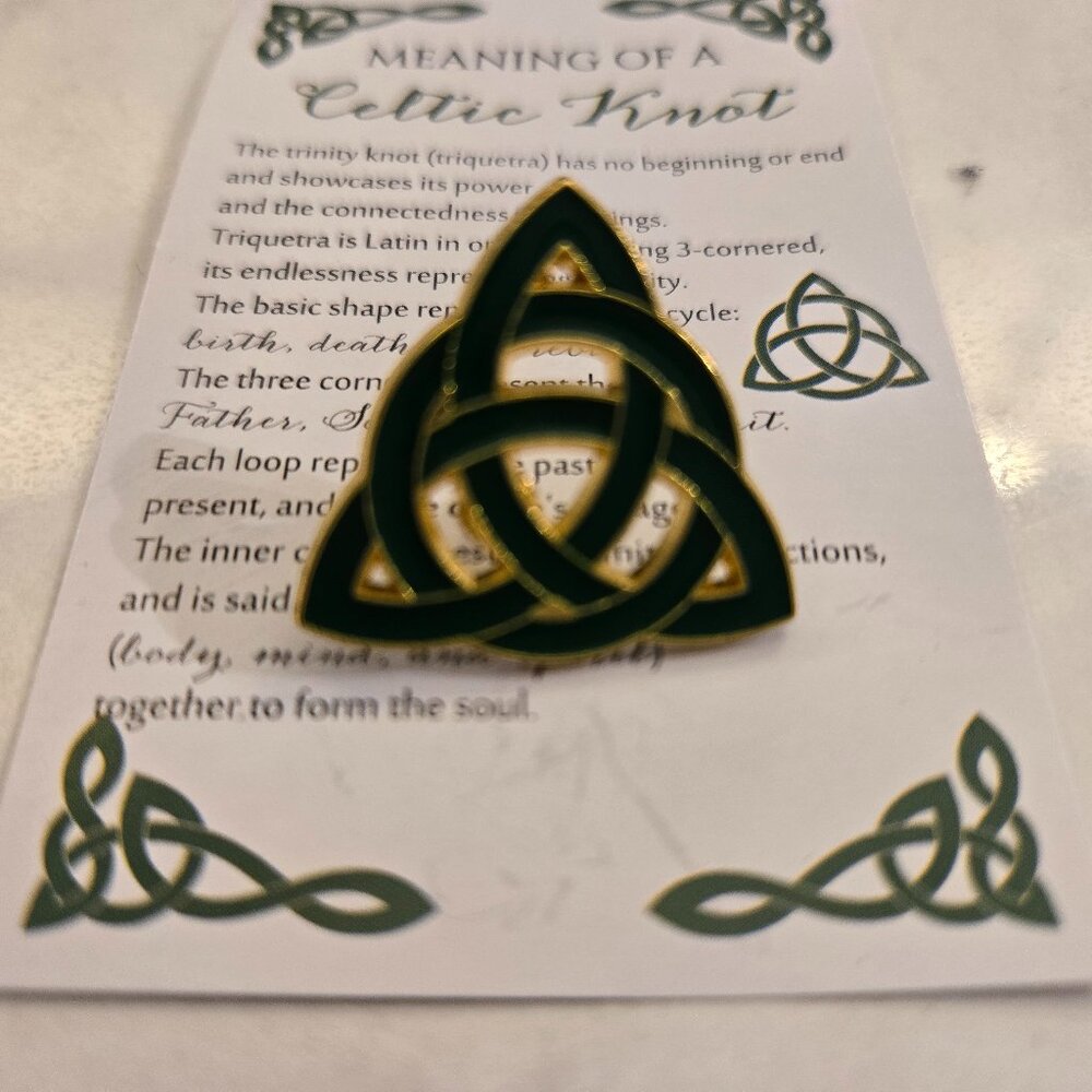 Celtic Knot Pin With Story New Lapel Pin